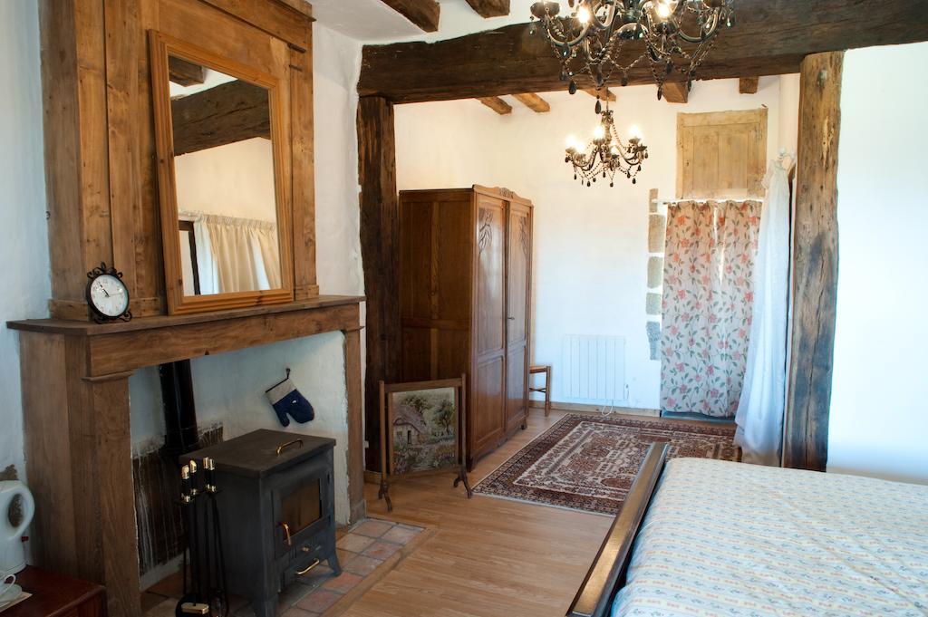 L'Ancien Presbytere Chambres D'Hote Ou Gite Le Dorat Cameră foto