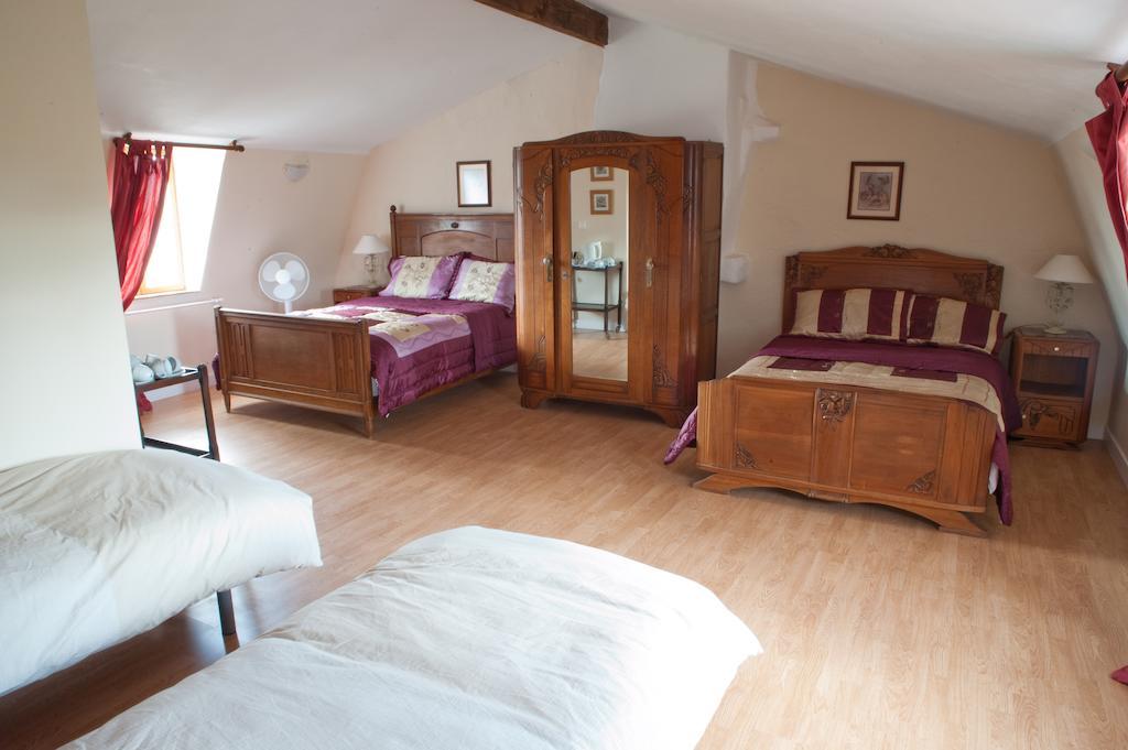 L'Ancien Presbytere Chambres D'Hote Ou Gite Le Dorat Cameră foto